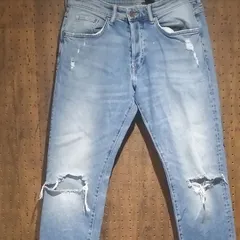 H&M エイチアンドエム　スキニーデニムパンツ　ダメージ加工　サイズ33/30