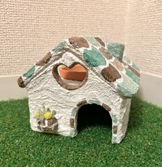 チョコミントカラーのハートシェルター