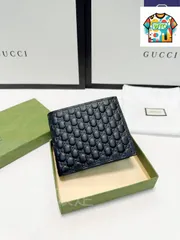【今日特価】Gucci グッチ スプリームキャンバスシリーズ 牛皮内格を採用する