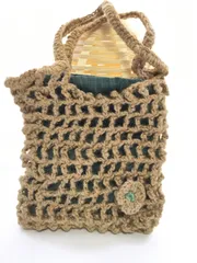 ハンドメイド　手作り　手づくり　てづくり　手編み　手あみ　麻紐　ハンドバッグ　かごバッグ　カゴバッグ　お花のチャーム　巾着袋付き！【現品限り！】