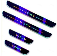 新作トヨタ ヴォクシー 7色 LED流れる発光 アクリル製 自動変色 USB充電 マグネット 赤外線センサー自動スイッチで自動点灯消灯 自動車改装