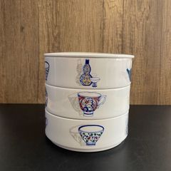 波佐見焼　三段重　磁器製　重箱　おせち