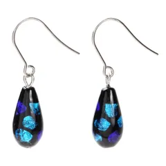 Sea drop 光る ホタルガラス ピアス しずく型 ドロップ ブルー 蓄光 レディース チタン製フック 両耳用 [058et-s]