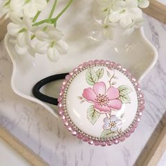 レジンヘアゴム 蝶々 花 ピンク ハンドメイド 大人可愛い - メルカリ