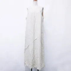 エヴェックス バイ クリツィア EVEX by KRIZIA ワンピース ノースリーブ 丸首 ロング 花柄 大きいサイズ ベージュ 46のサムネイル