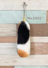 三毛猫柄　しっぽストラップ　しっぽキーホルダー　猫　akaneko  ファー　ボア　猫しっぽのサムネイル