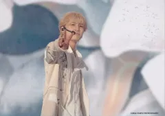 【中古】生写真(STARTO) WEST./藤井流星/横型・ライブフォト・上半身・2Lサイズ/「WEST. 10周年記念展 関西七色男大祭り」ライブフォト