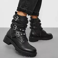スニーカー ブーツ レディース 太いヒール 無地 スタッズ リベット付 sweet系 原宿系ファッション 韓国 ダンス衣装 POP かわいい 脚長 防水 歩きやすい インソール 疲れない おしゃれ 大きいサイズ 革 軽い サイドゴア ショート 疲れない