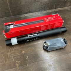 新品★新型★スナップオン★LEDライト★ECPNA021J★ スナップオン⁄Snap-on ドック充電式アルミニウムLEDライト
