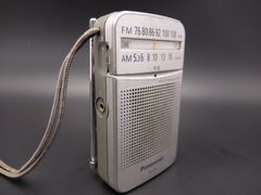 【美品】ポータブルラジオ パナソニック FM AM 2バンドレシーバー RF-P55-S