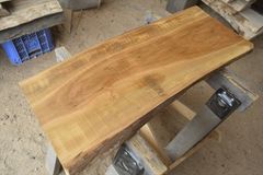 アウトレット サクラ(桜)の一枚板 長さ約81cm 幅約35～33cm 厚さ約3.8cm DIY用 Z286