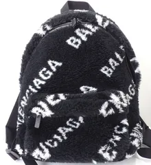 美品 BALENCIAGA(バレンシアガ) フェイクファー リュック 552379 ふわふわ系 ブラック 黒 小さめリュック レディースのサムネイル