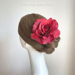 大輪の赤い薔薇のヘアクリップ　フラメンコ　ダンス　髪飾り　赤い薔薇　バラ　舞台