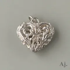 2025年最新】Yves Saint Laurent イヴサンローラン フラワー