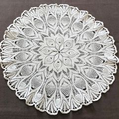 【レース編み】テーブルセンターＬサイズ【ハンドメイド】