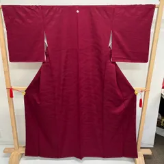 色無地 裄66 上品な地模様 一つ紋 正絹 着物 MK-249