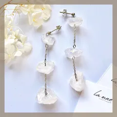 《304ステンレス 24KGP 本金メッキ ポスト》 クリア ホワイト 天然石 クォーツ クリスタル ピアス 白 チェーン 3連 シルバー ゴールド オーロラ ハンドメイドピアス アレルギー対応《イヤリング変更可能》