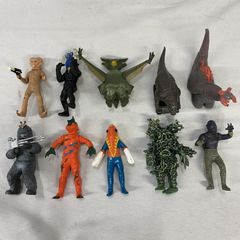 ウルトラ怪獣シリーズ タグ・バトルカード付ソフビ 6体 - メルカリ