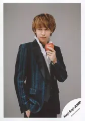 【中古】生写真(ジャニーズ) Hey! Say! JUMP/八乙女光/上半身・衣装緑・右手ポケット・左手りんご/「マエヲムケ」PV＆ジャケ写撮影オフショット/公式生写真