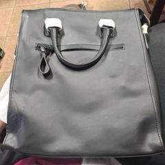 paudy バッグ　未使用　手提げ　皮
