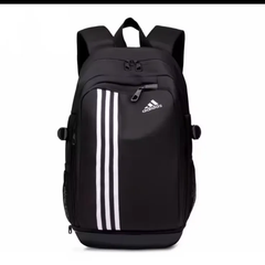翌日発送‼️ADIDAS バックパック　リュック　レディース　メンズ　　アウトレット　2カラー