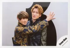 【中古】生写真(ジャニーズ) Snow Man/深澤辰哉・向井康二/横型・上半身/「Snow Man ASIA TOUR 2D.2D.」グッズオフショット/公式生写真