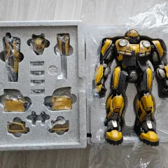 バンブルビー プレミアムスケールコレクティブルフィギュア PREMIUM SCALE BUMBLEBEE（プレミアム・スケール・バンブルビー）