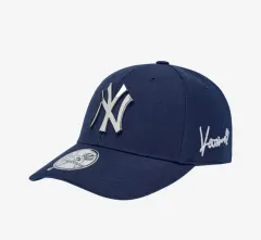 59 カリナ(KARINA) 帽子 ハット キャップ 出品 付属品完備 フォトカード トレカ 含め 全部