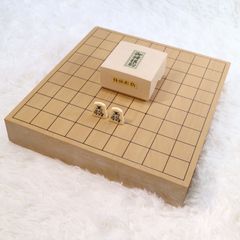 【美品】 卓上 将棋盤 天然木 新桂 二寸 将棋 将棋駒付き