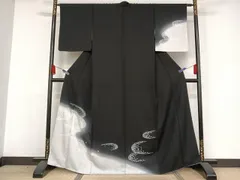 平和屋着物●訪問着　刺繍　舞花文　暈し染め　黒地　正絹　逸品　AAAW4341np