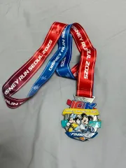 2025年最新】マラソン メダル ディズニーの人気アイテム - メルカリ