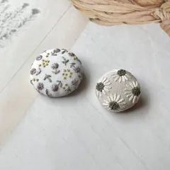 【2個セット】手刺繍ブローチ no.110