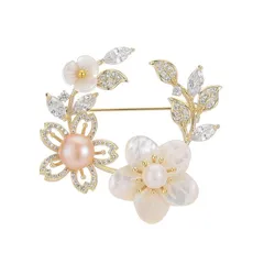 淡水真珠貝殻桜ブローチジルコンパール花コサージュ素敵な胸飾り卒園式卒業式入学式結婚式発表会面接パーティー用 お誕生日記念日クリスマス母の日お祝いに女性への贈り物 ギフトケース付き