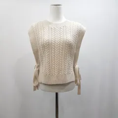 UNIQLO(ユニクロ) ケーブル編み ベスト アシンメトリー リボン ケーブル ニット レディース S H929