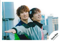 SnowMan RAYS MVオフショット 渡辺翔太/向井康二 公式写真*1枚