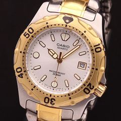 希少美品】CASIO カジキ 30BAR 白文字盤 正常稼働 - メルカリ