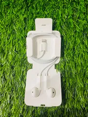 Apple iPhone ライトニング純正イヤホン