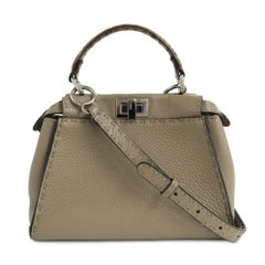 FENDI》 セレリア ピーカブー レギュラー コルダ ショルダーバッグ 