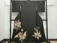 平和屋着物●セミアンティーク　黒留袖　刺繍　吉祥草花文　金彩　正絹　逸品　CAAX1041vf