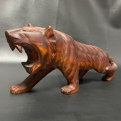 木製虎の彫刻 約30cm - メルカリ