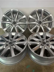 美品　マツダ純正　7J×18 ＋50 4枚　送料込 新車外し品】マツダ CX-3 後期 純正 18in 7J +50 PCD114.3