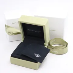【美品】Van Cleef & Arpels、ポーチ、リボン付き　空箱 Van Cleef & Arpels ギフトボックスとリボン - メルカリ