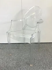 送料無料！　Kartell カルテル　白　スタルク アームチェア　美品！ カルテル 椅子 マスターズ 84 × 57 × 47cm 840 × 570 × 470mm