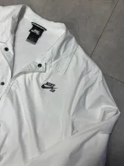 Nike(ナイキ） SB 白 COACH(コーチ) ジャケット L
