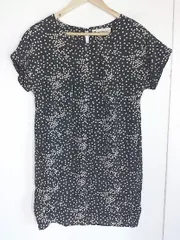 ◇ NATURAL BEAUTY BASIC 総柄 半袖 ミニ ワンピース サイズM ブラック ホワイト レディース 【中古】 【1002800970780】