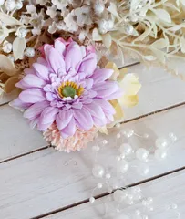 【光触媒】ガーベラのコサージュ（パステルラベンダー）