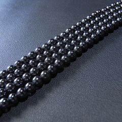 ヘマタイト丸玉4mm（磁石なし）一連約38cm（天然石/ビーズ）