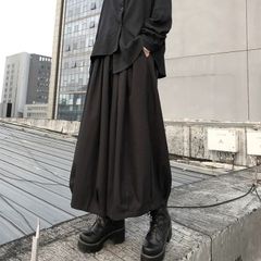 ワイドパンツ 袴パンツ 暗黒 ゴシック系 病み可愛い ストリート系 地雷系 darkness 原宿系 10代 20代 サブカル 服 ダンス サルエル パンツ ゆったり 黒 コスプレ 悪魔 v系 ヴィジュアル ロック  和風 レトロ