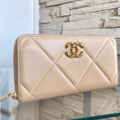 【CHANEL】 シャネル19ウォレット　ラムスキン　長財布　ベージュ