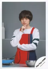 【中古】生写真(ジャニーズ) Hey! Say! JUMP/伊野尾慧/上半身・衣装白赤・右手顎/「マエヲムケ」PV＆ジャケ写撮影オフショット/公式生写真